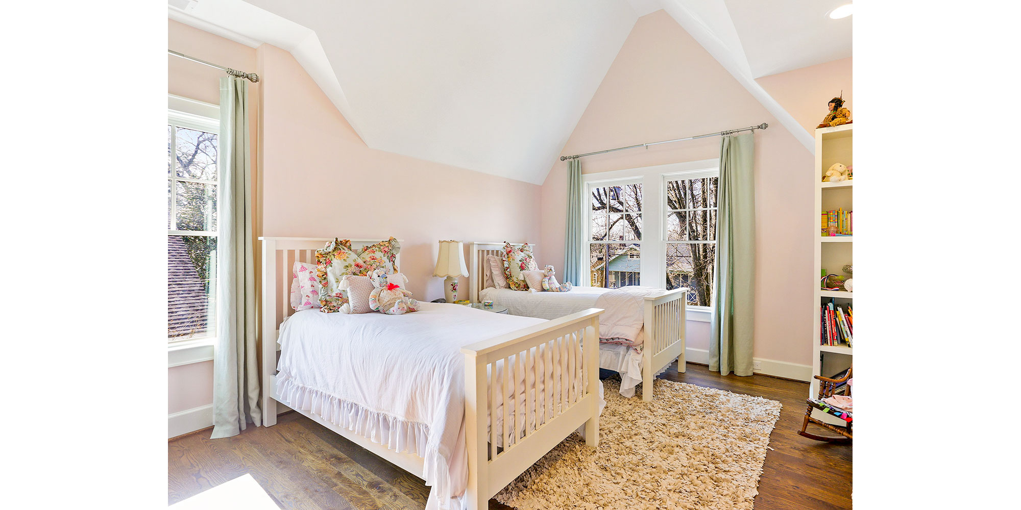 bedroom vaulted ceiling